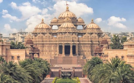 Akshardham Temple Guide: History, Architecture, Timings & More