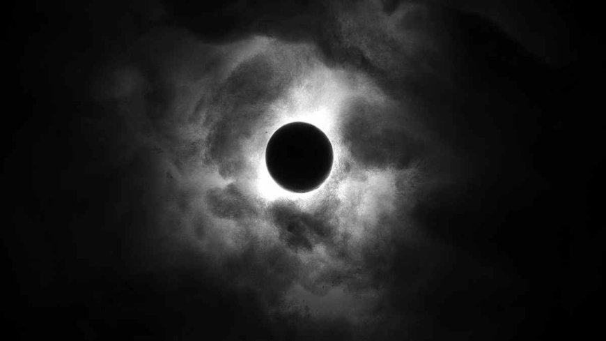 Rare Black Moon Delivers Epic Stargazing Spectacle Worldwide