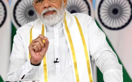 India’s GST Overhaul Cuts Rates to Aid Middle Class