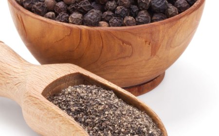 Black Pepper Powder: A Timeless Spice with Powerful Nutrition