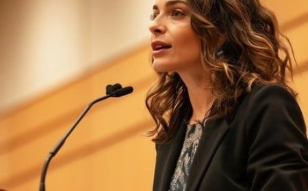 7 Proven Tips to Become a Better Public Speaker