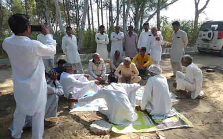 AAP Interacts with MGNREGA Workers, Hears Grievances