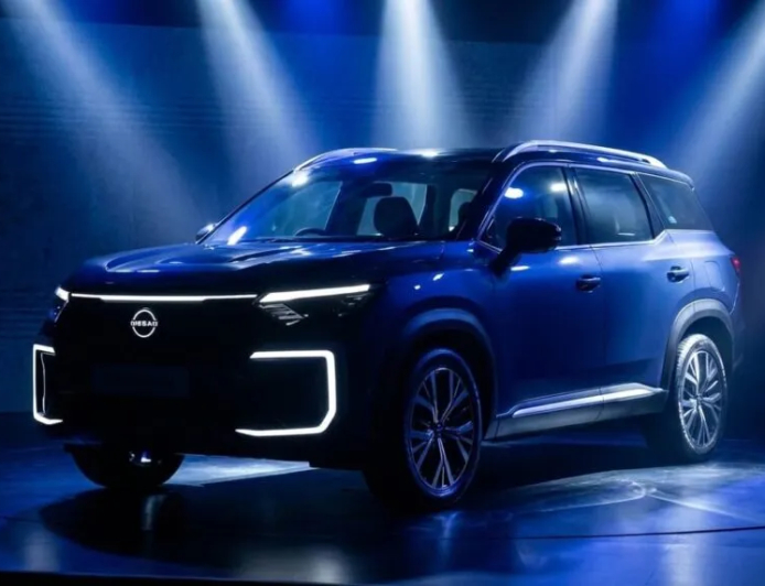 Nissan Gravite Sub-4m MPV Launched In India At Rs 5.65 Lakh