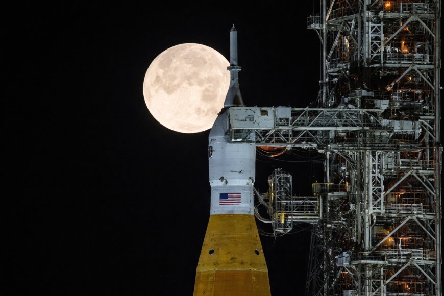 NASA Faces Hydrogen Leak During Critical Moon Rocket Test Ahead of Artemis Mission