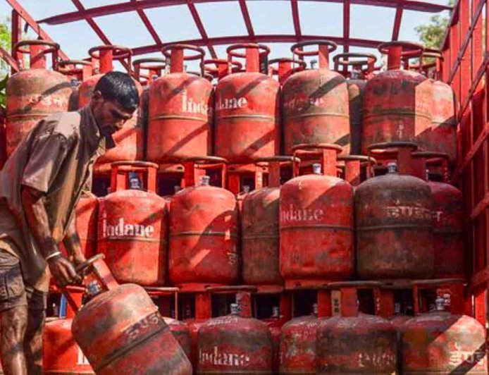 LPG Crisis Hits Bengaluru: Hotels Warn of Citywide Shutdown Starting Today